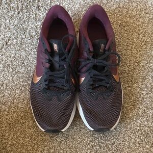 Nike Women's Black and Purple Sneakers